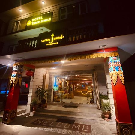 Three Jewels Boutique Hotel Pokhara Exterior foto
