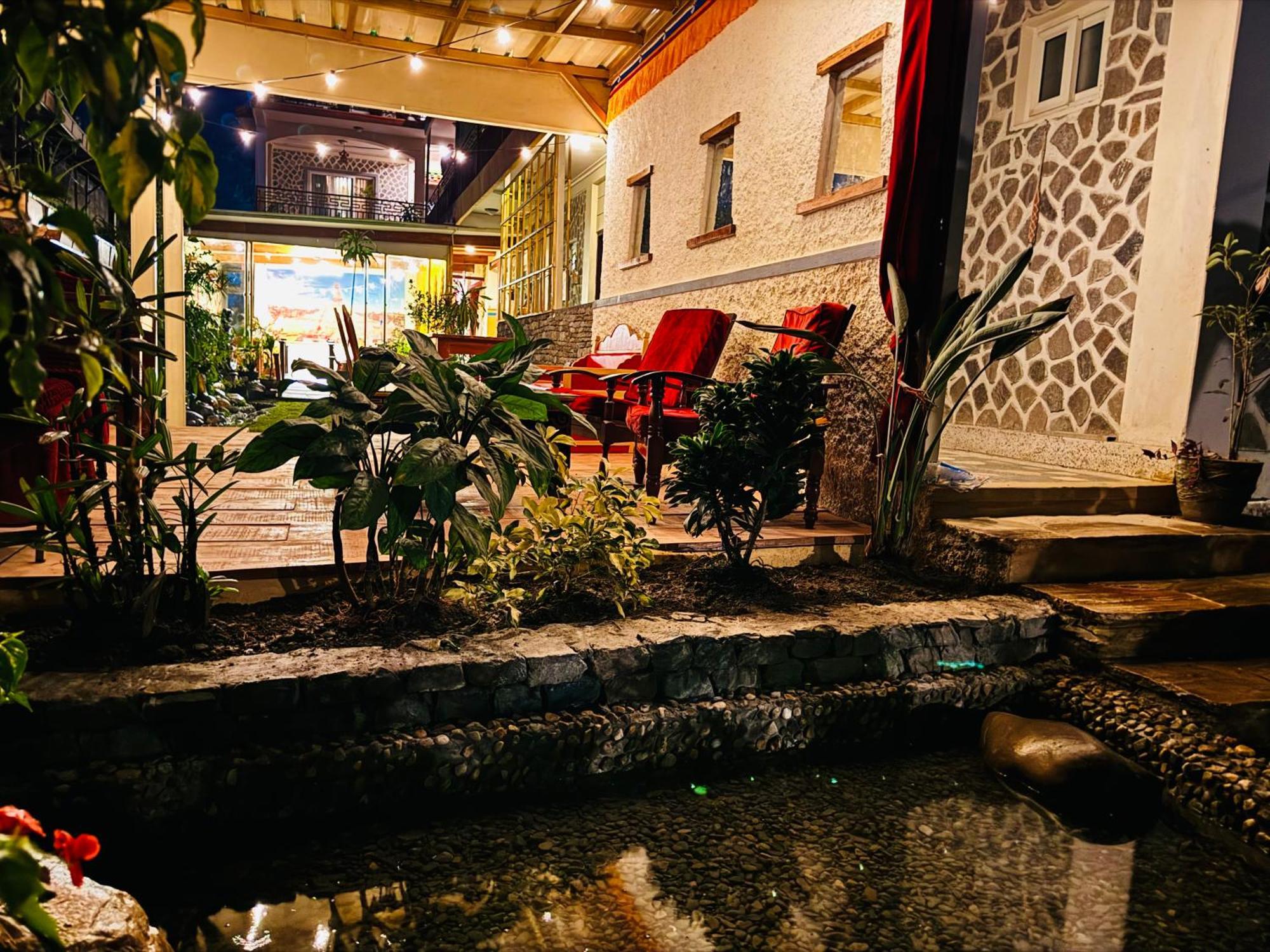 Three Jewels Boutique Hotel Pokhara Exterior foto